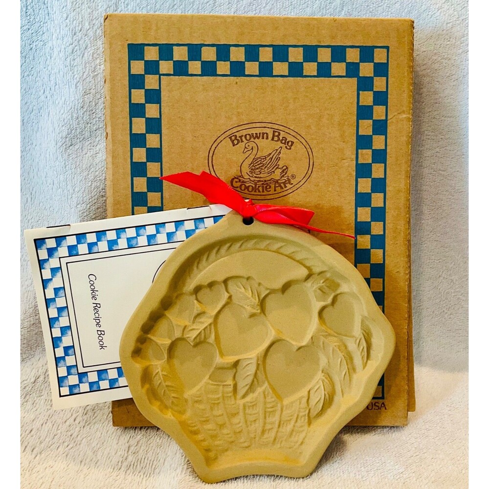 VTG 1992 Brown Bag Cookie Art Ceramic Cookie Mold Basket Full of Hearts Love